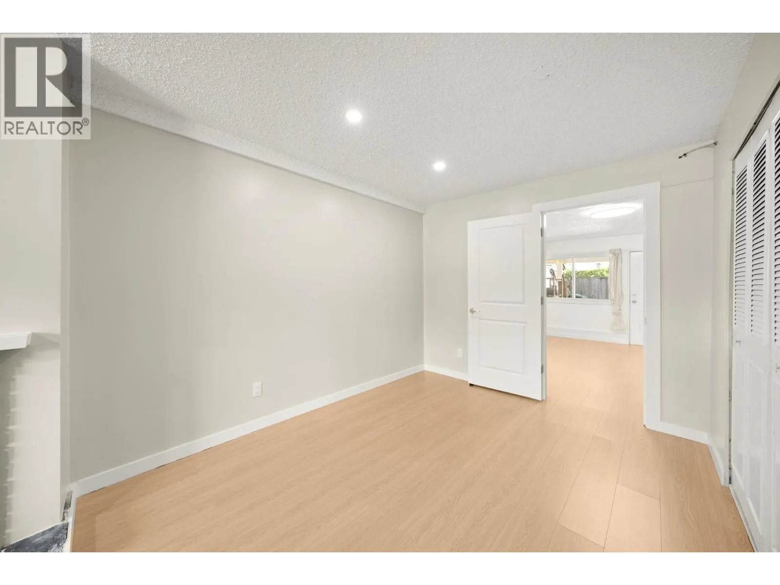 5271 MERGANSER DRIVE