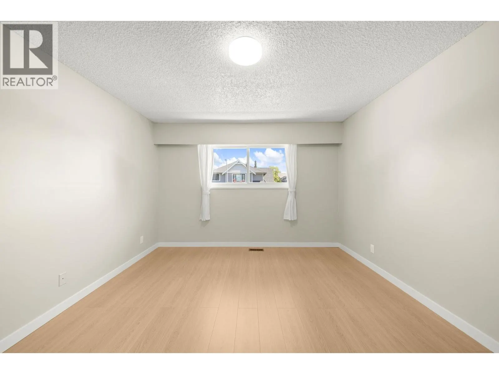 5271 MERGANSER DRIVE