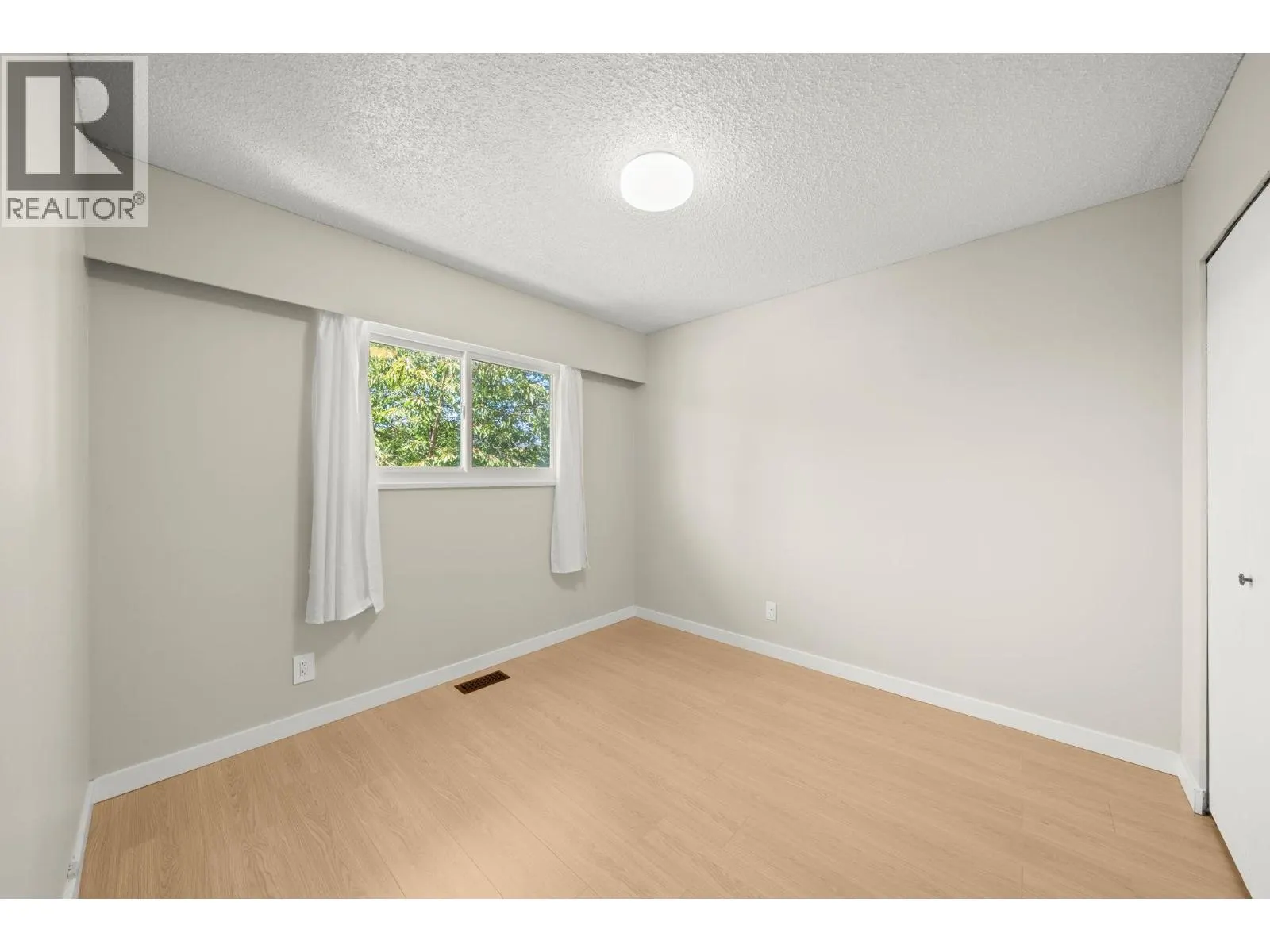 5271 MERGANSER DRIVE