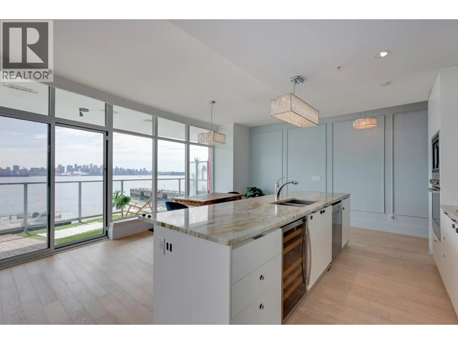 501 185 VICTORY SHIP WAY
