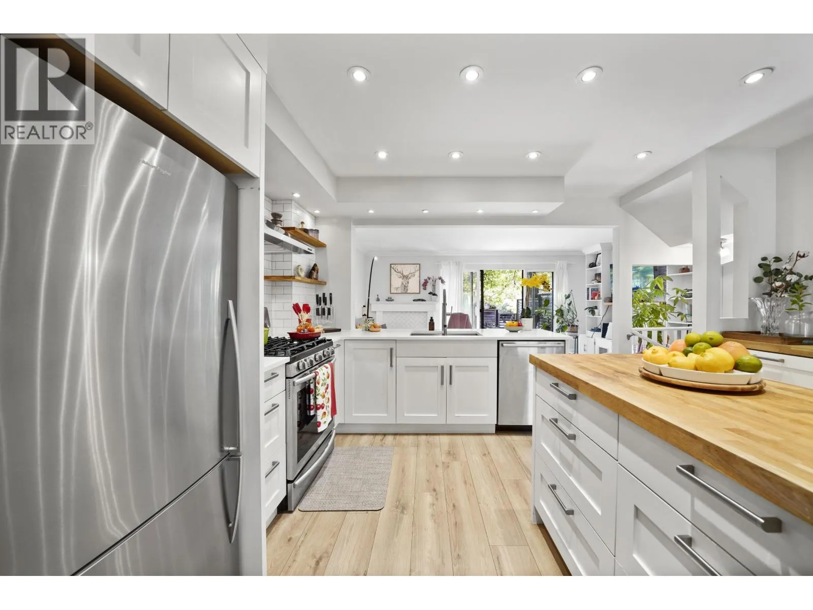 49 1910 CEDAR VILLAGE CRESCENT