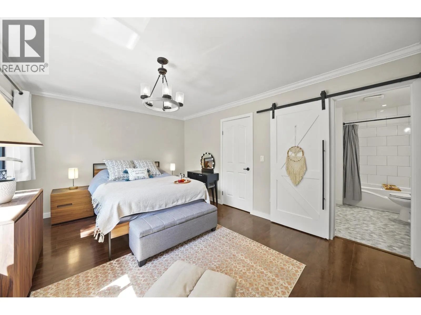 49 1910 CEDAR VILLAGE CRESCENT