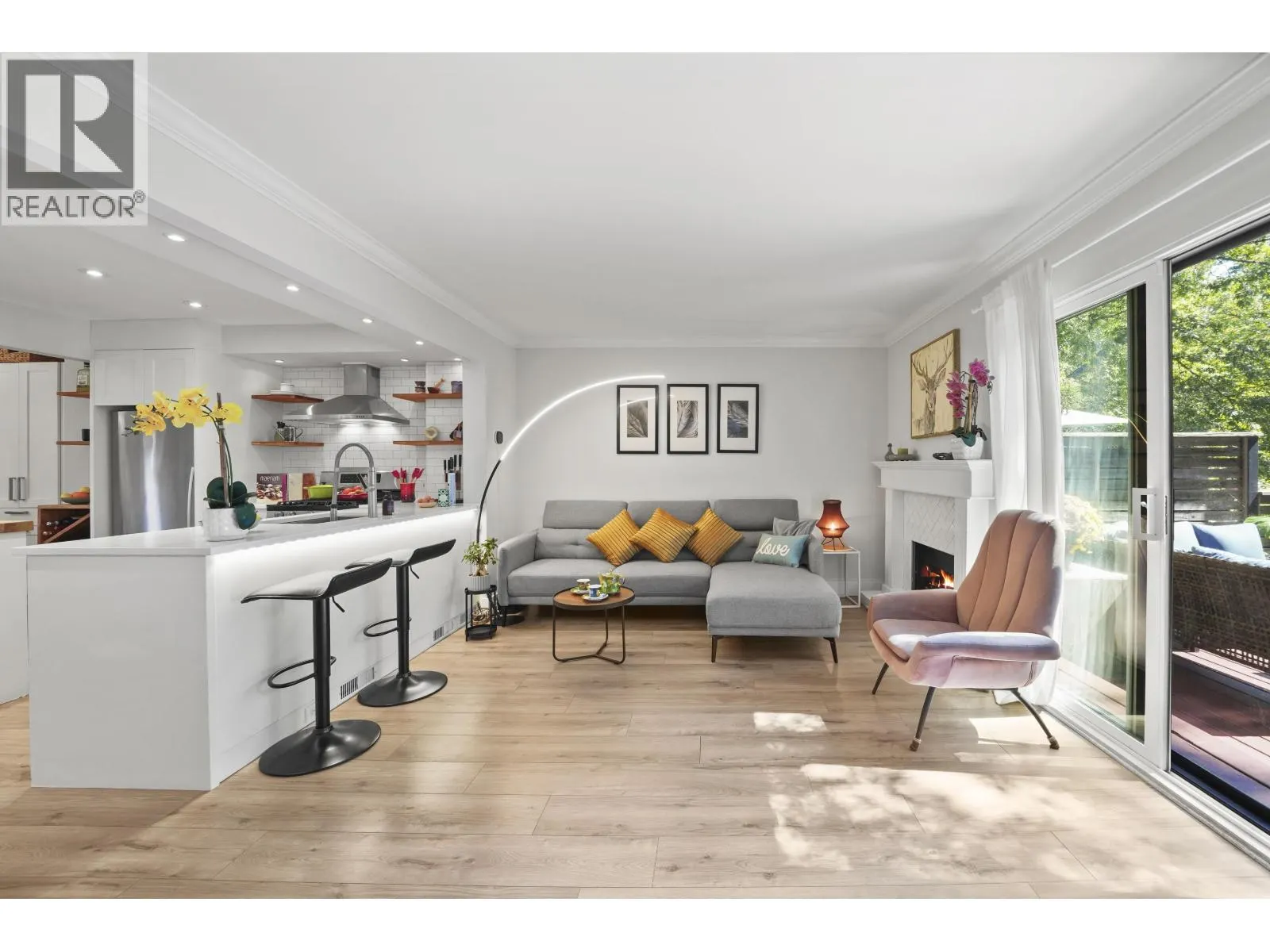 49 1910 CEDAR VILLAGE CRESCENT