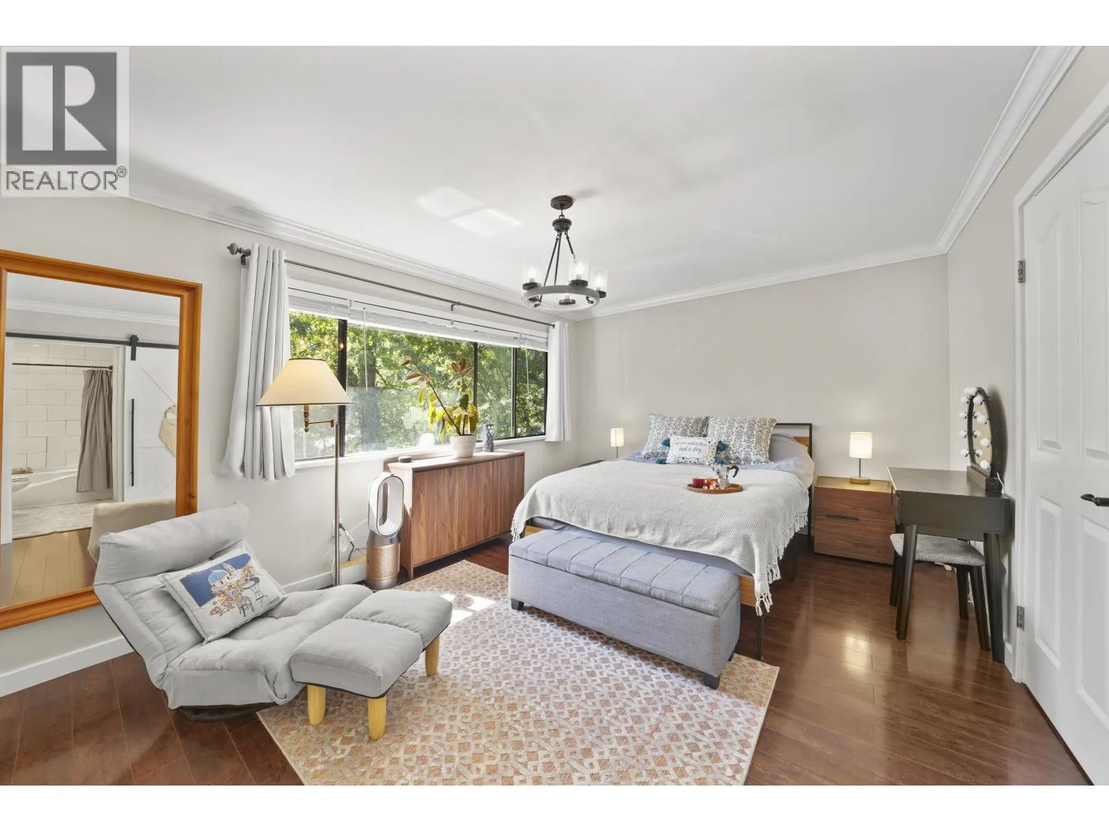 49 1910 CEDAR VILLAGE CRESCENT