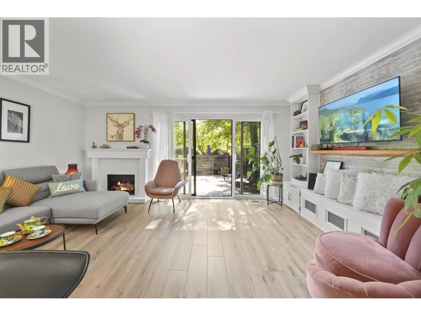 49 1910 CEDAR VILLAGE CRESCENT