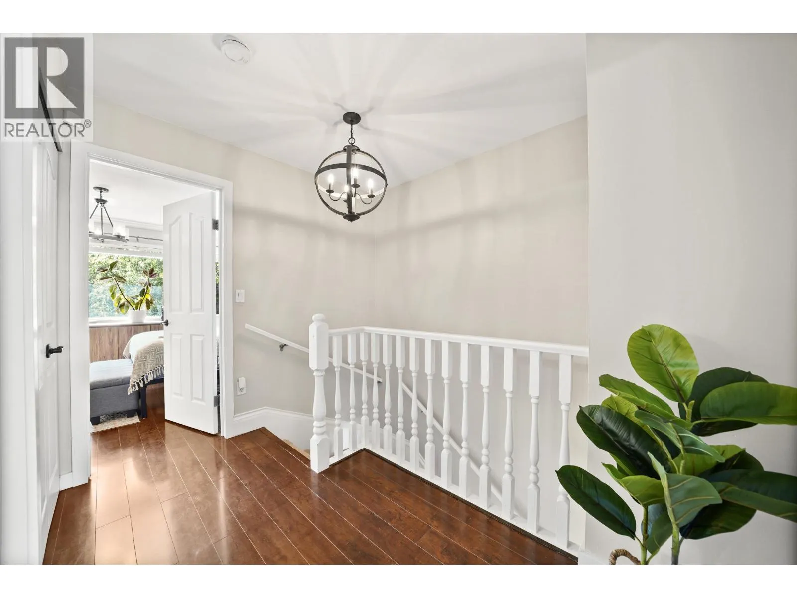 49 1910 CEDAR VILLAGE CRESCENT