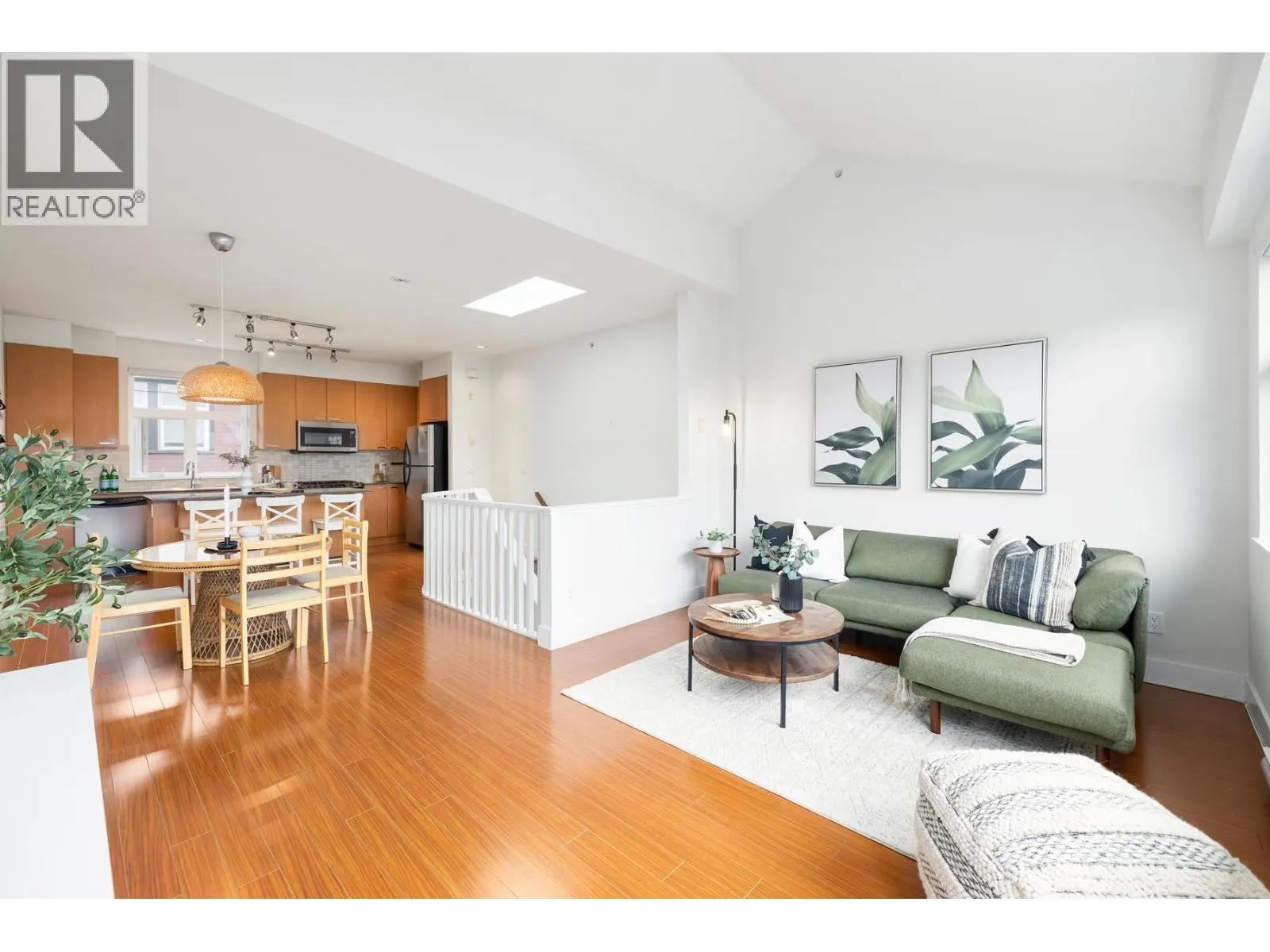 2276 ST. GEORGE STREET