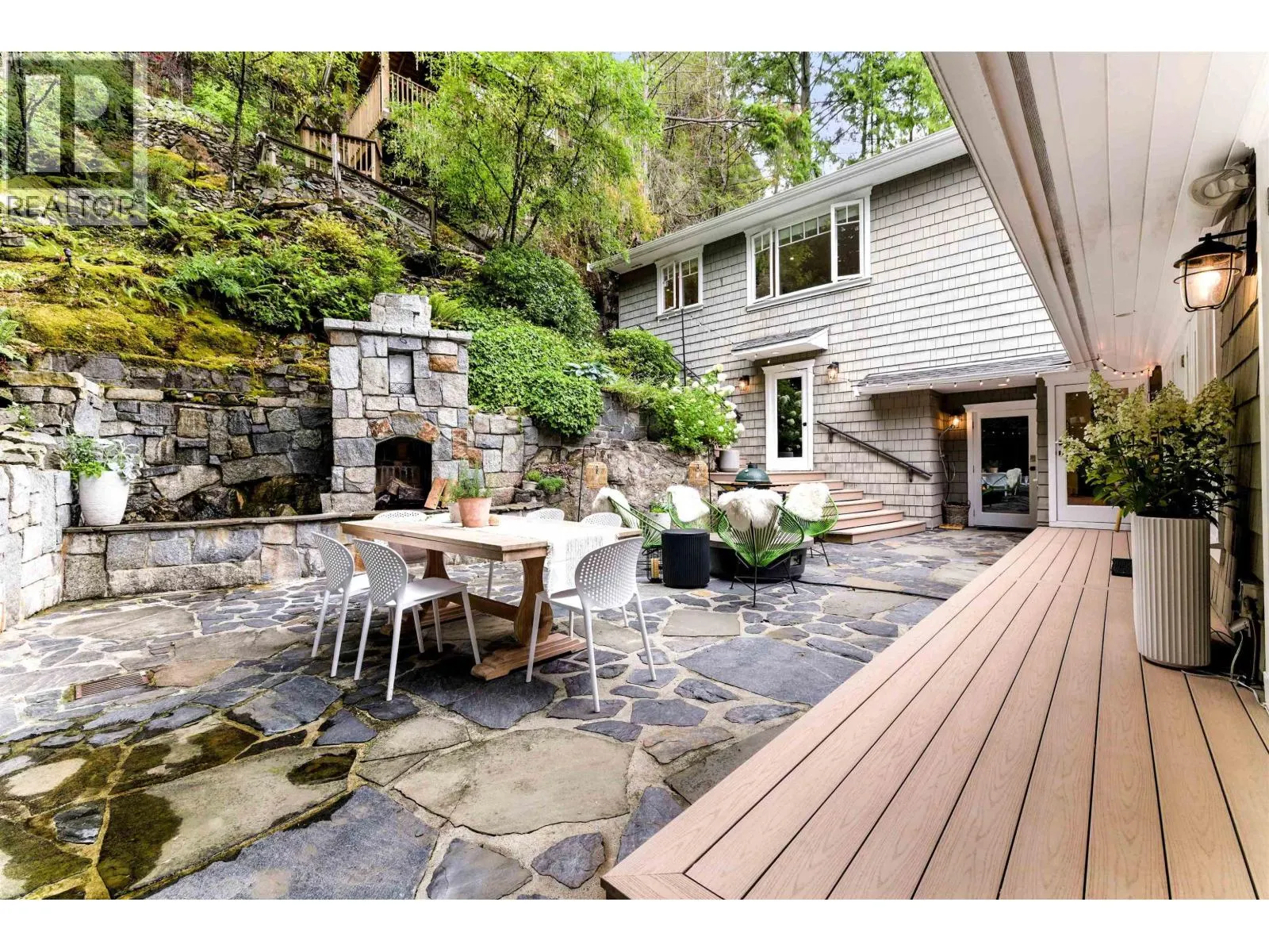 5621 EAGLE HARBOUR ROAD