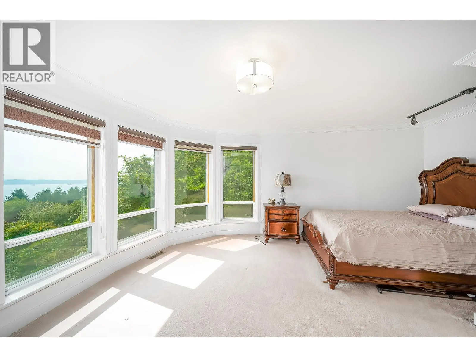 2138 WESTHILL PLACE