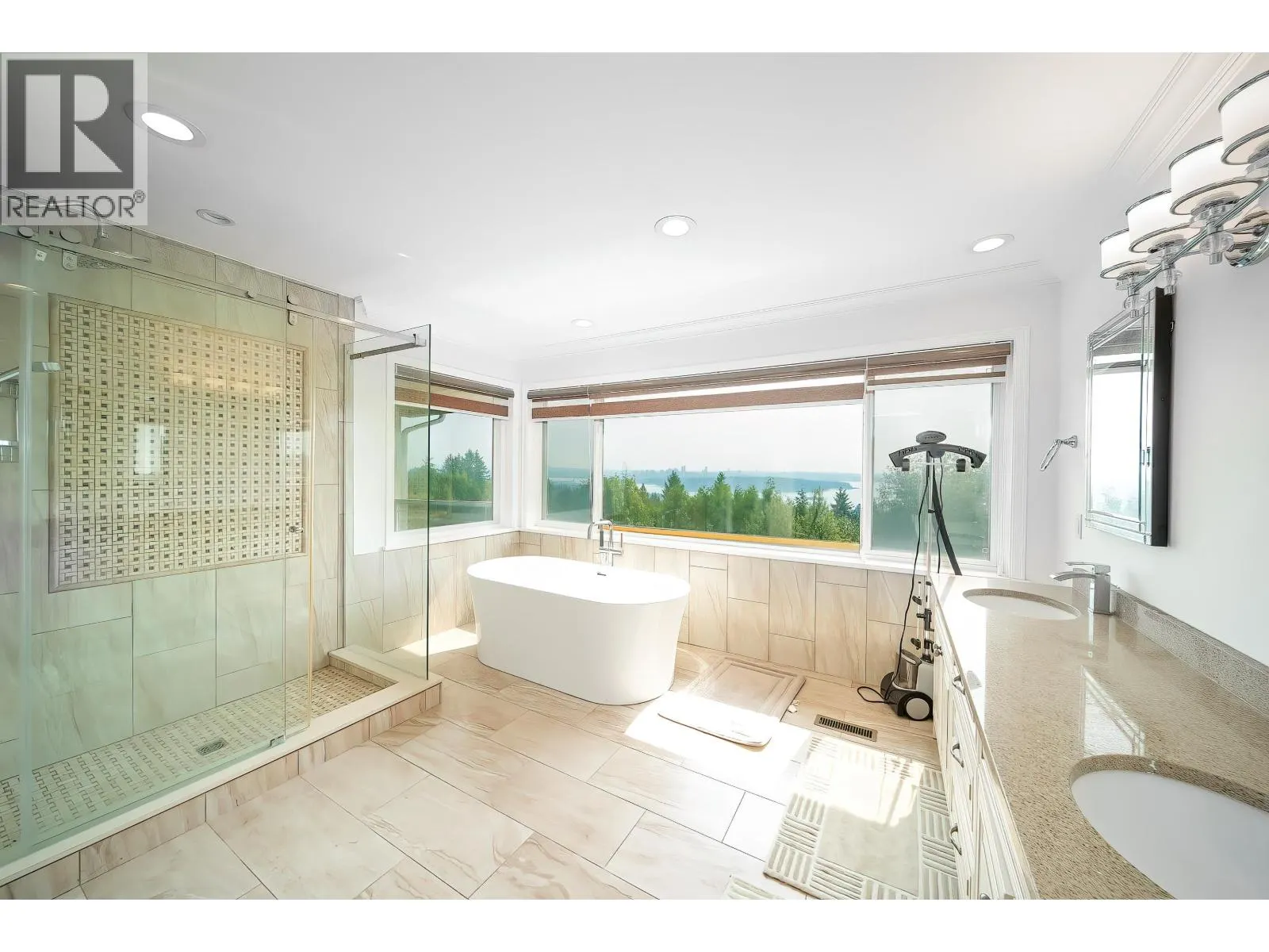 2138 WESTHILL PLACE