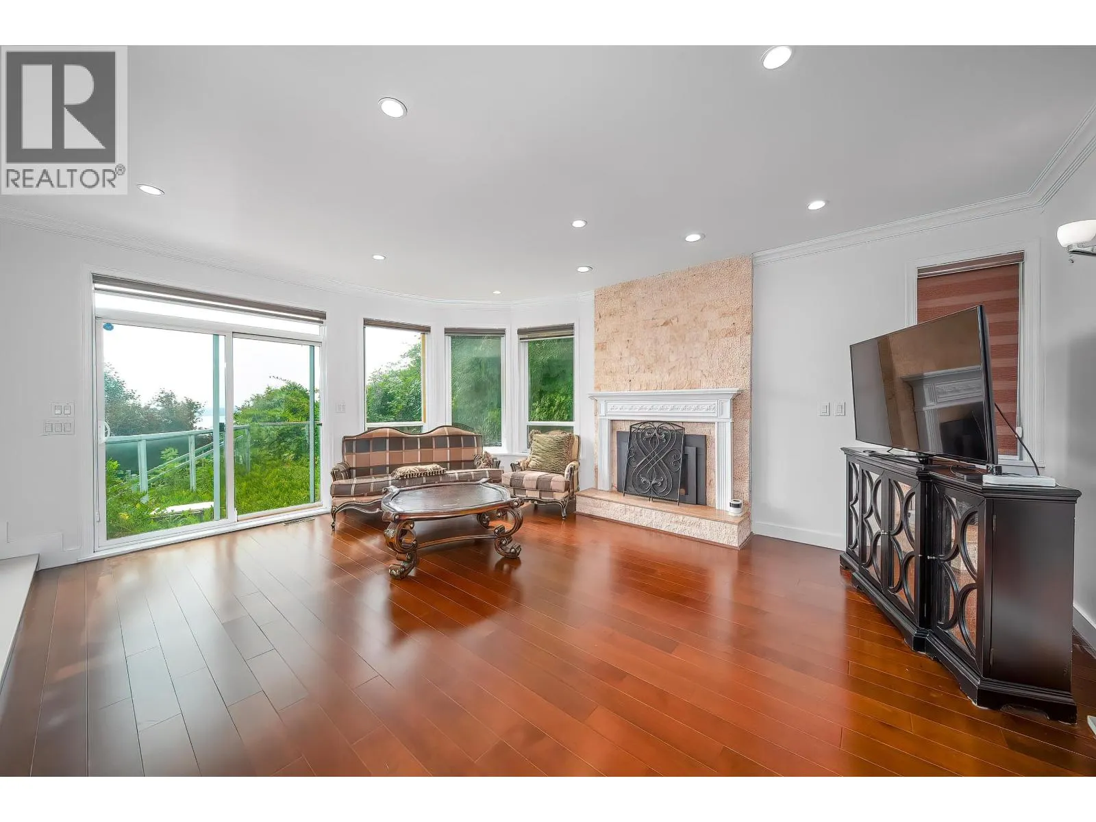 2138 WESTHILL PLACE