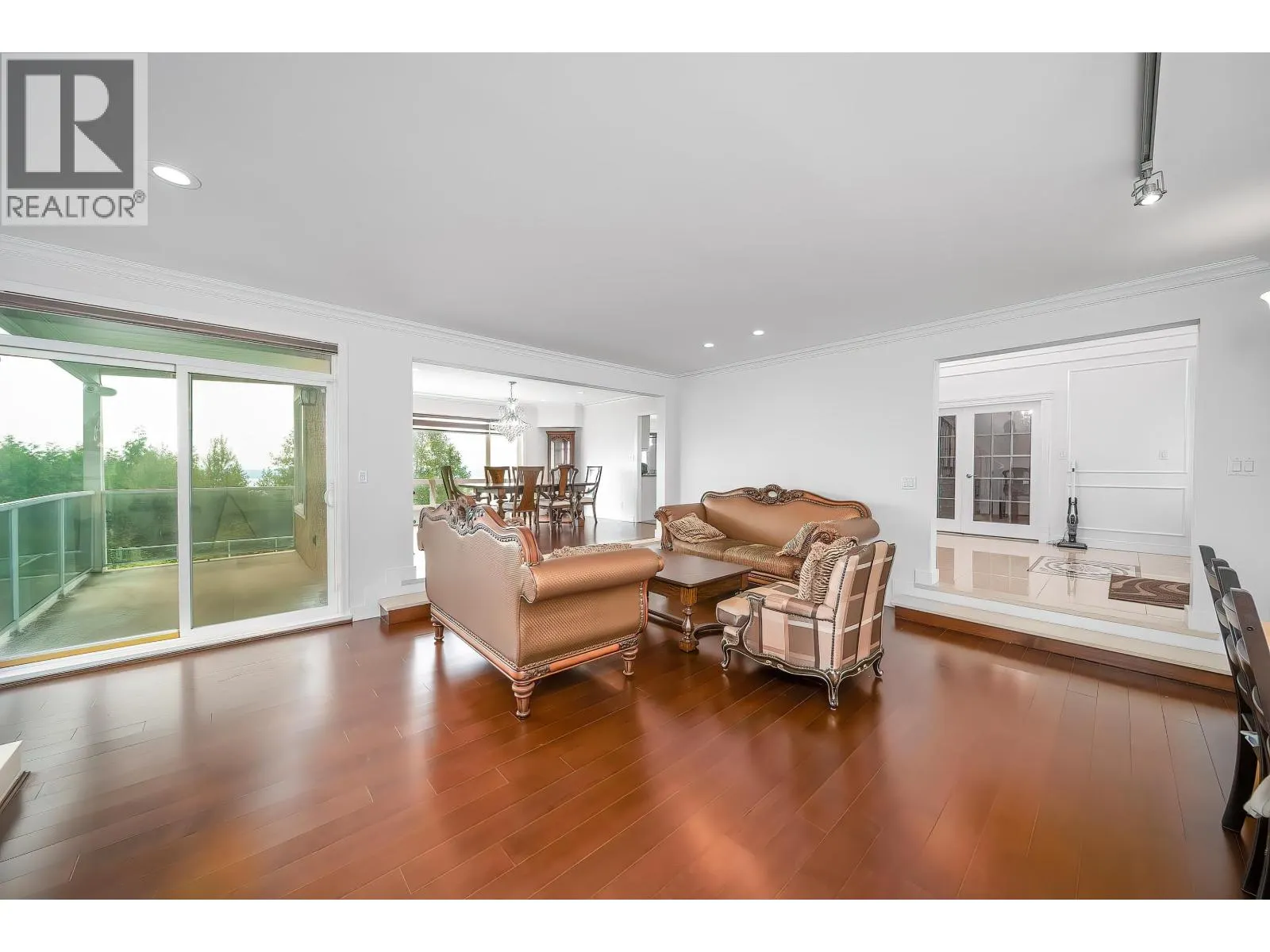 2138 WESTHILL PLACE