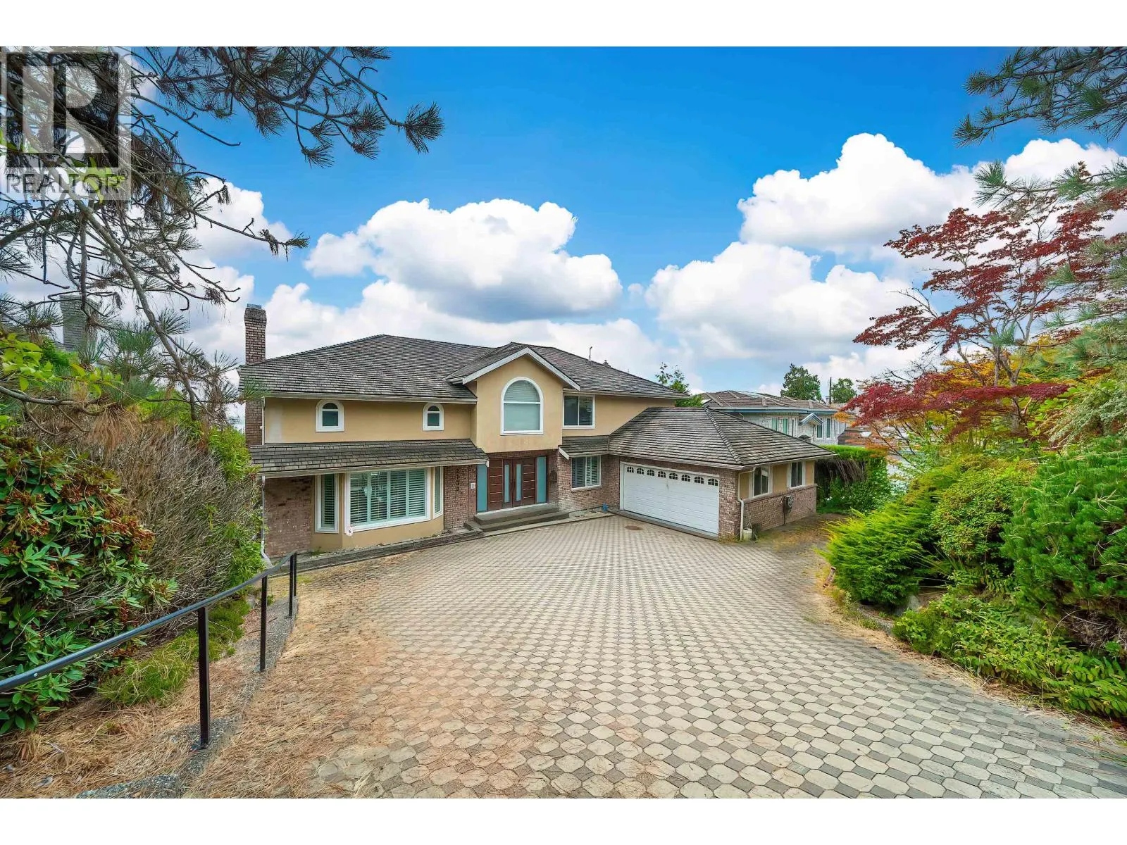 2138 WESTHILL PLACE