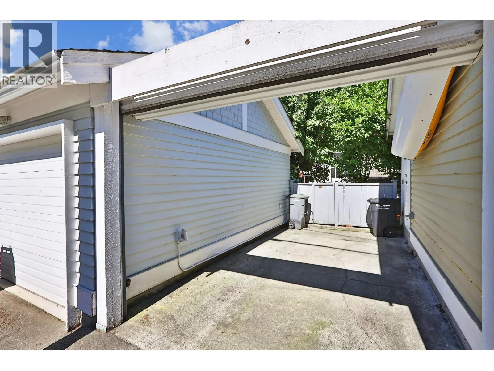 2610 POINT GREY ROAD