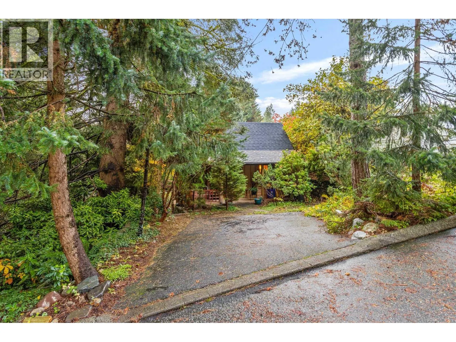 713 E ST. JAMES ROAD
