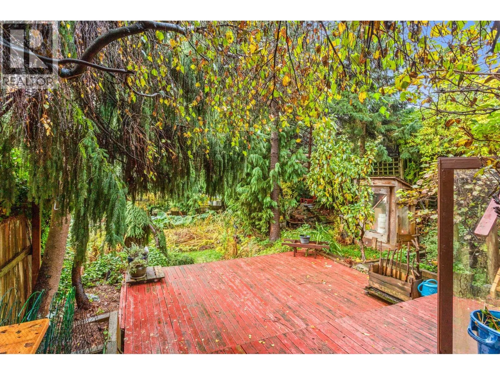 713 E ST. JAMES ROAD