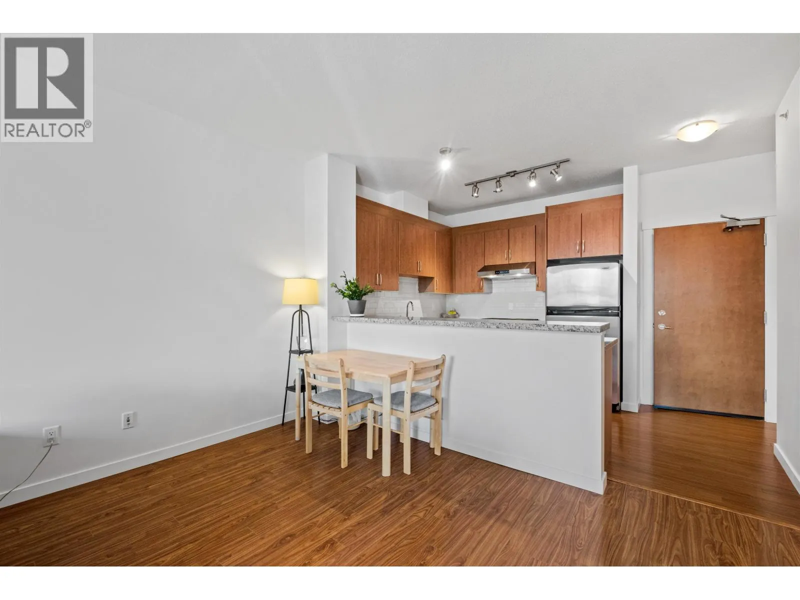410 4723 DAWSON STREET