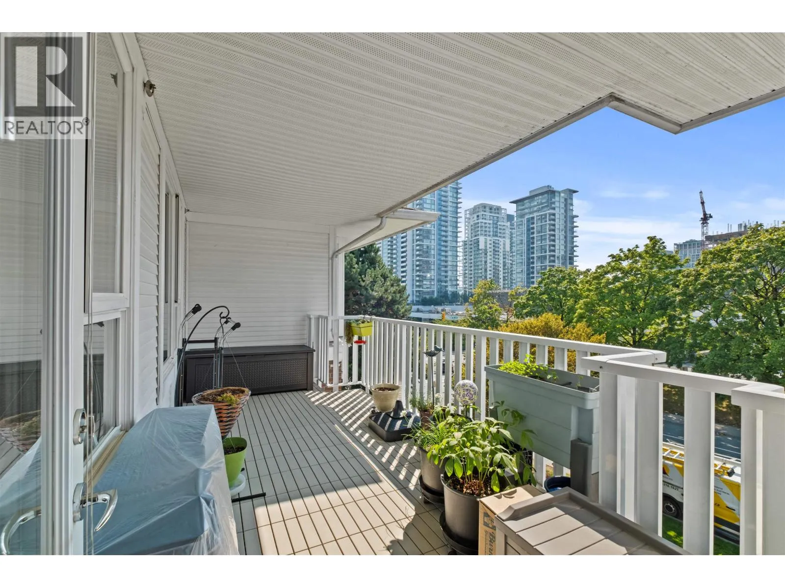 410 4723 DAWSON STREET