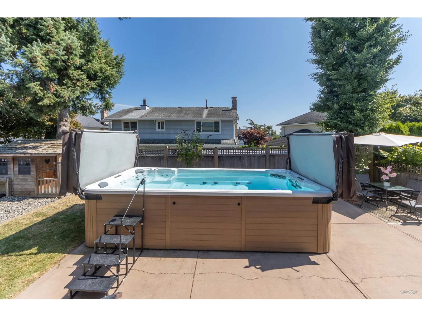 15552 VISTA DRIVE