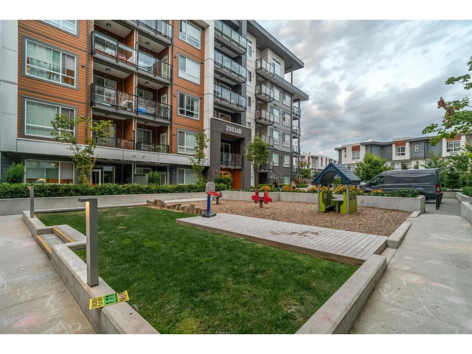 B220 20834 80 AVENUE