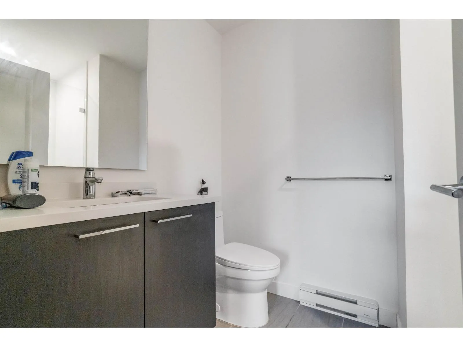 B220 20834 80 AVENUE