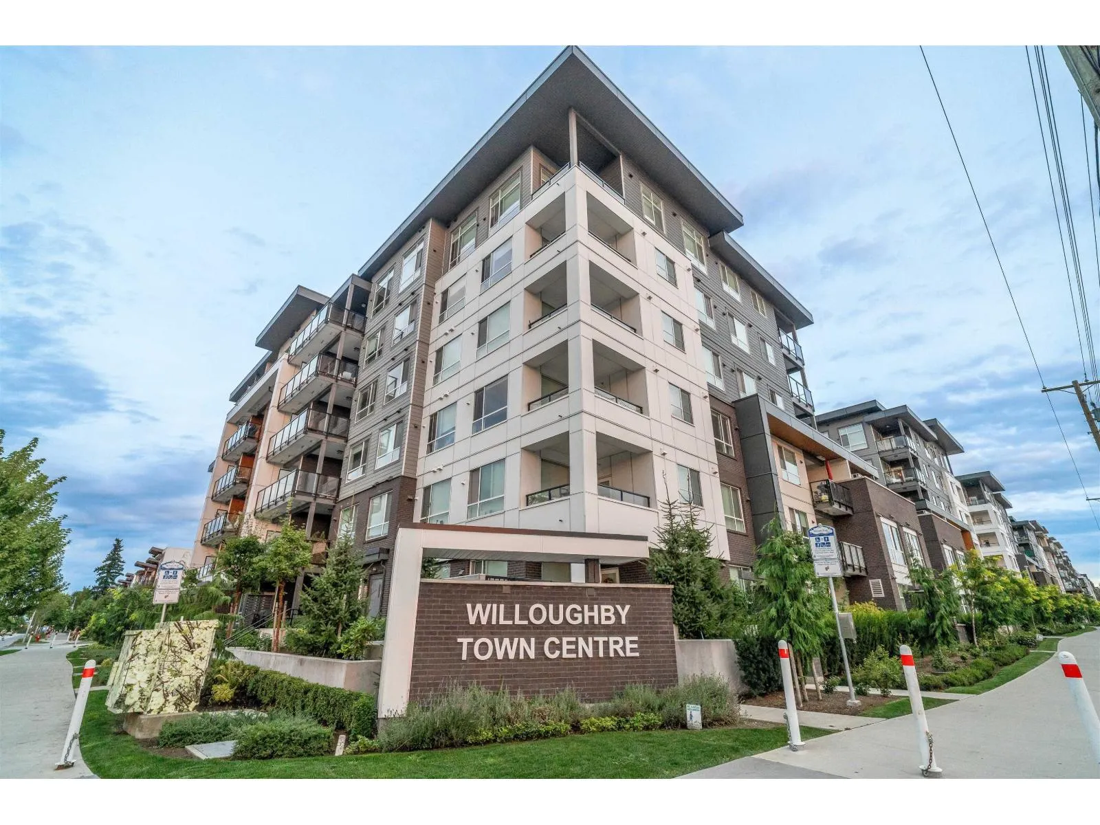 B220 20834 80 AVENUE