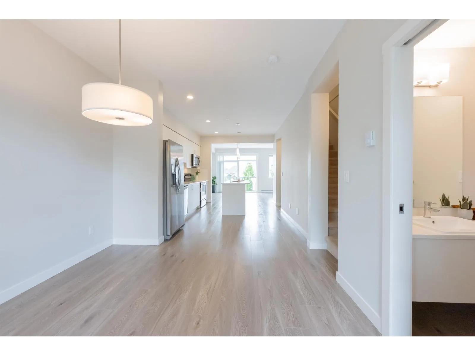 65 7169 208A STREET
