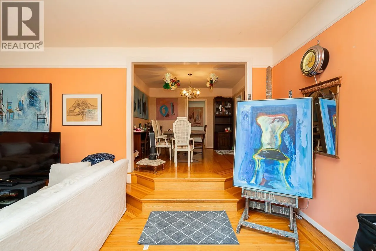 6138 GRANVILLE STREET