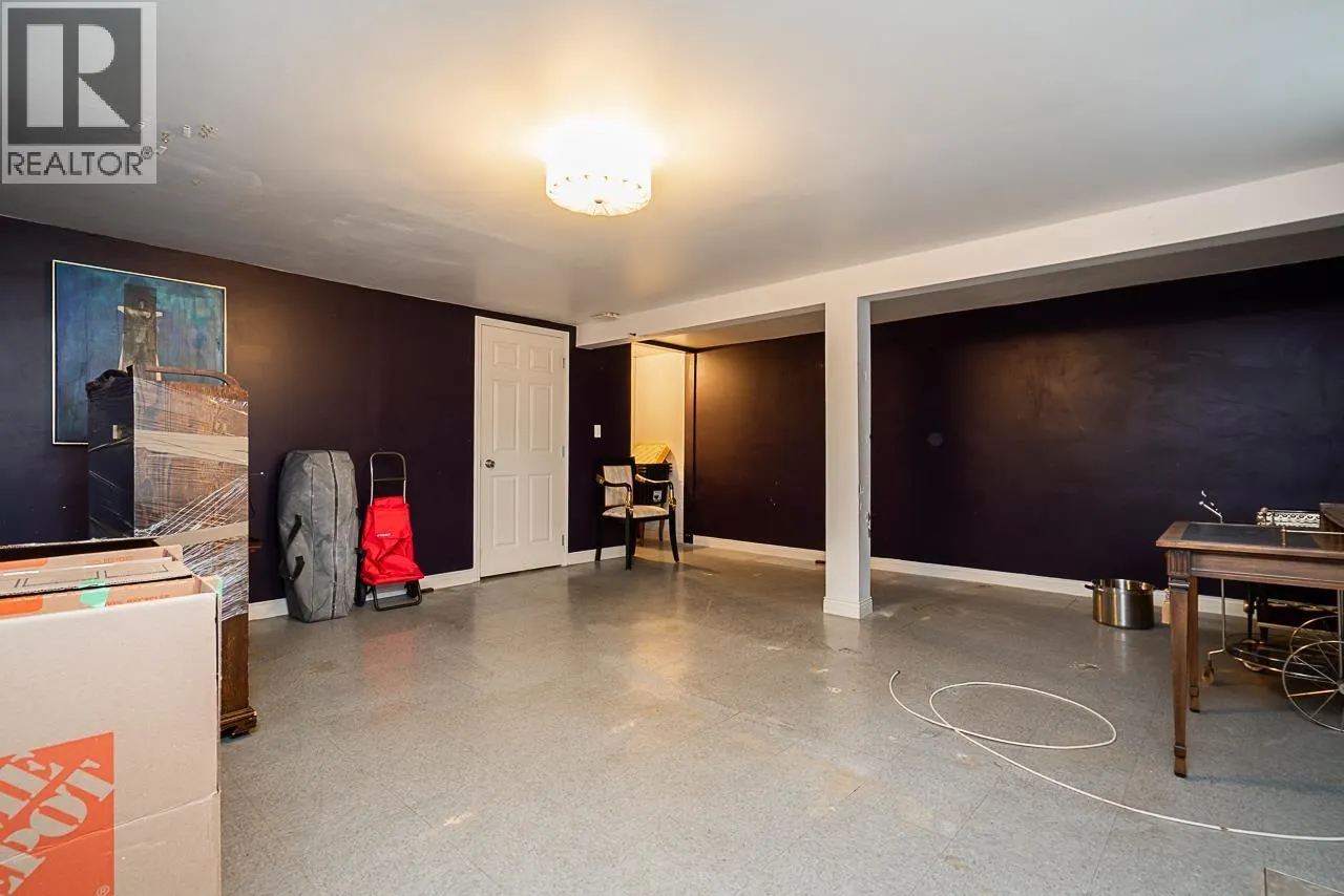 6138 GRANVILLE STREET