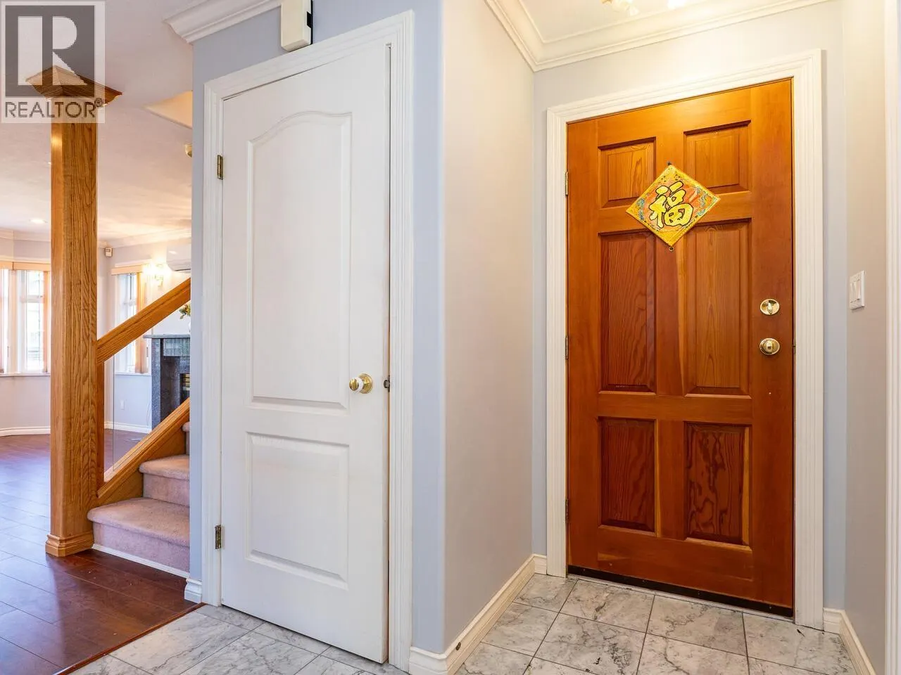 39 W 12TH AVENUE