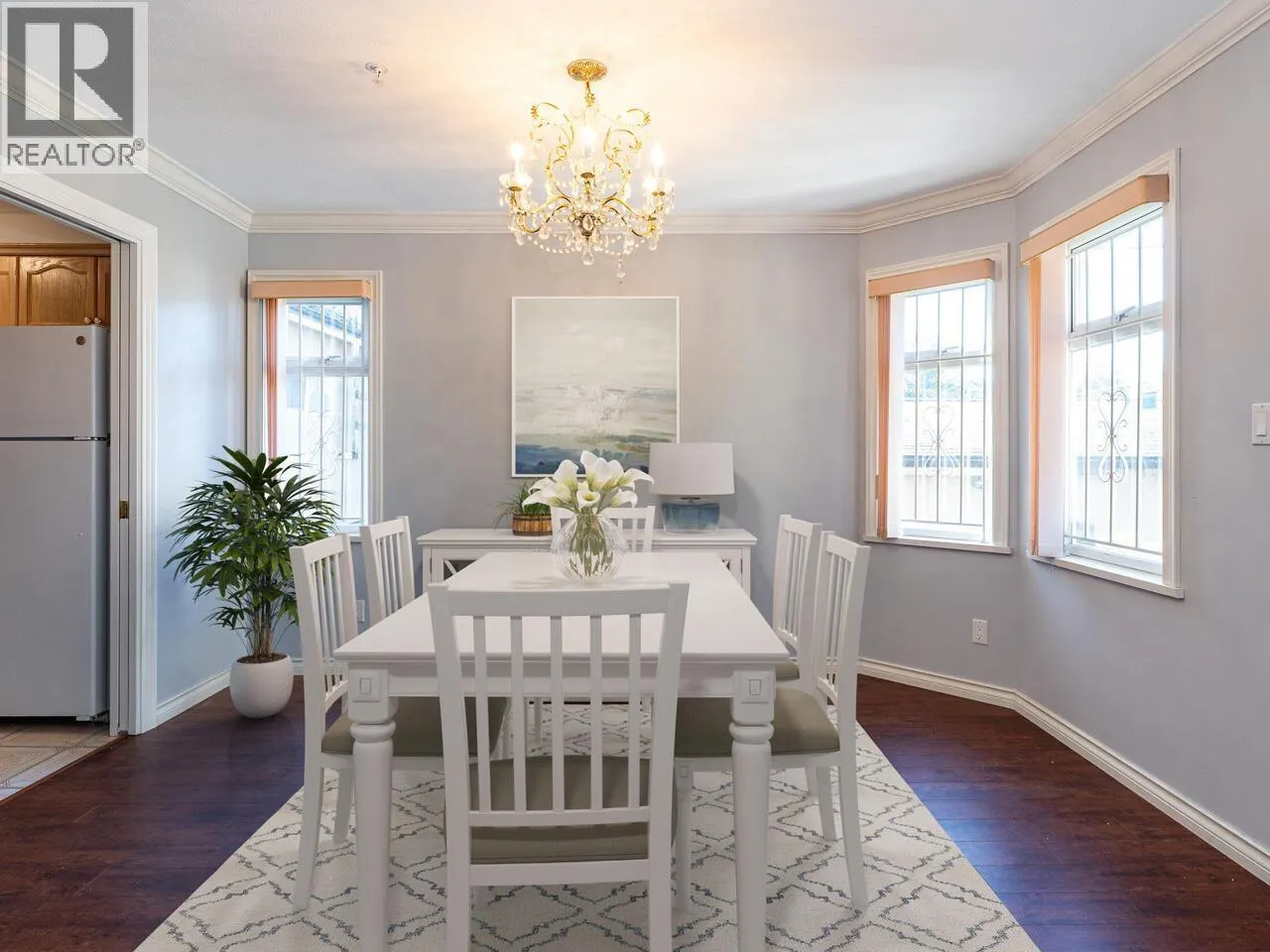 39 W 12TH AVENUE