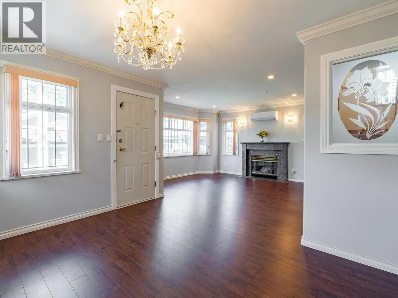 39 W 12TH AVENUE