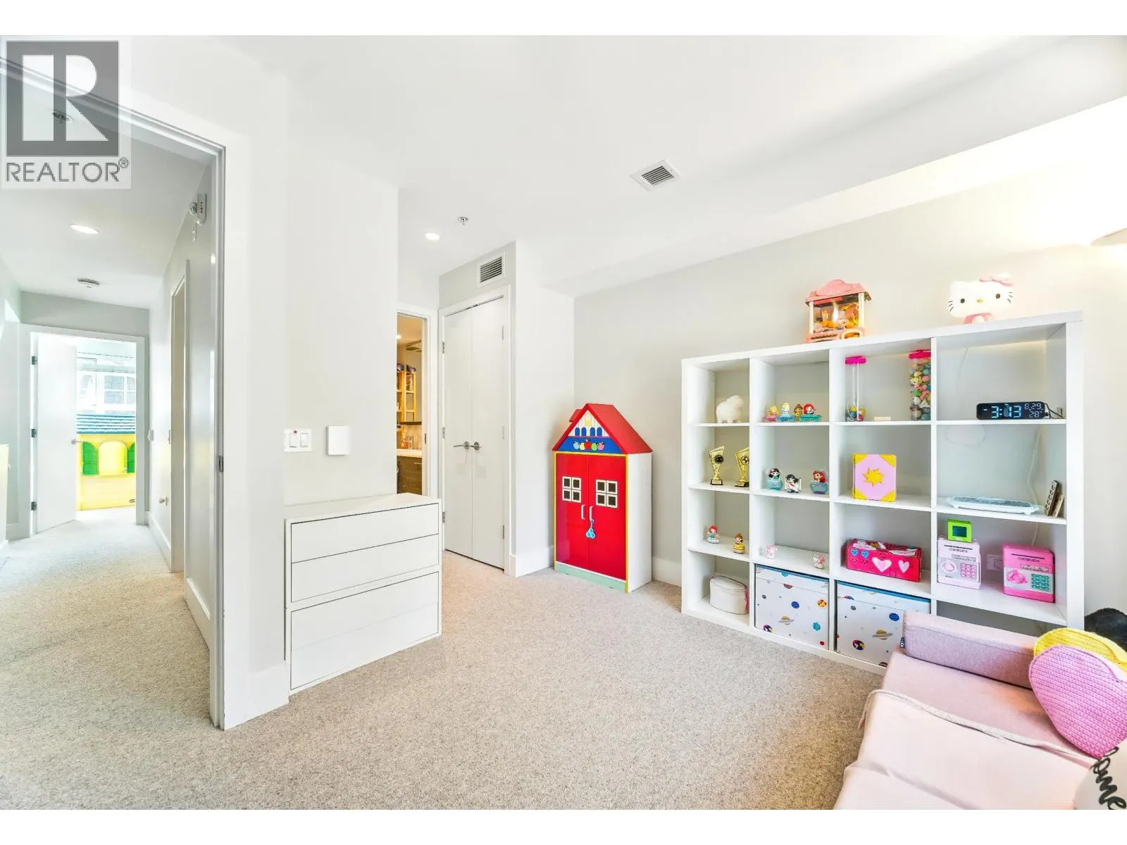 276 W 62ND AVENUE