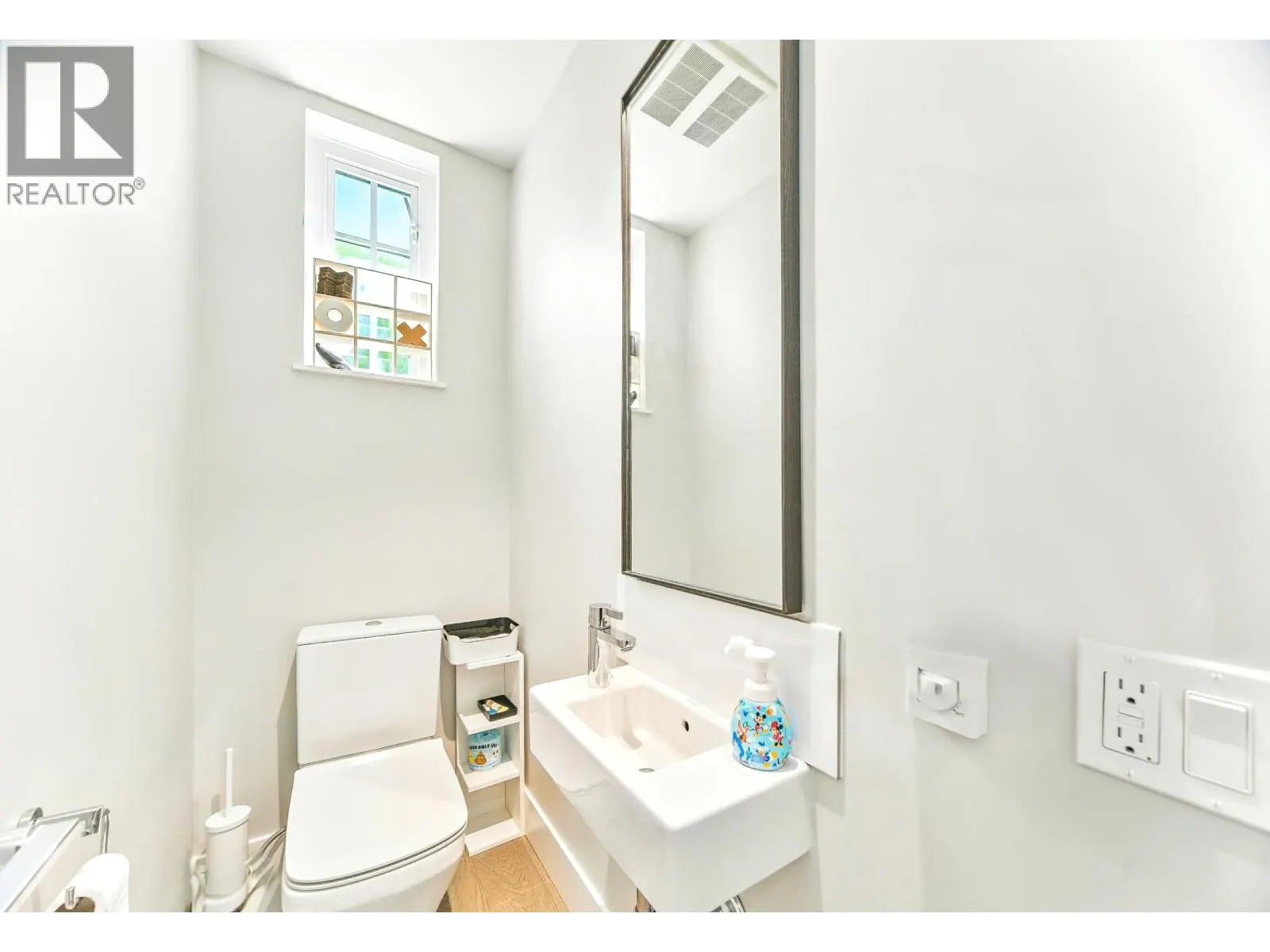 276 W 62ND AVENUE