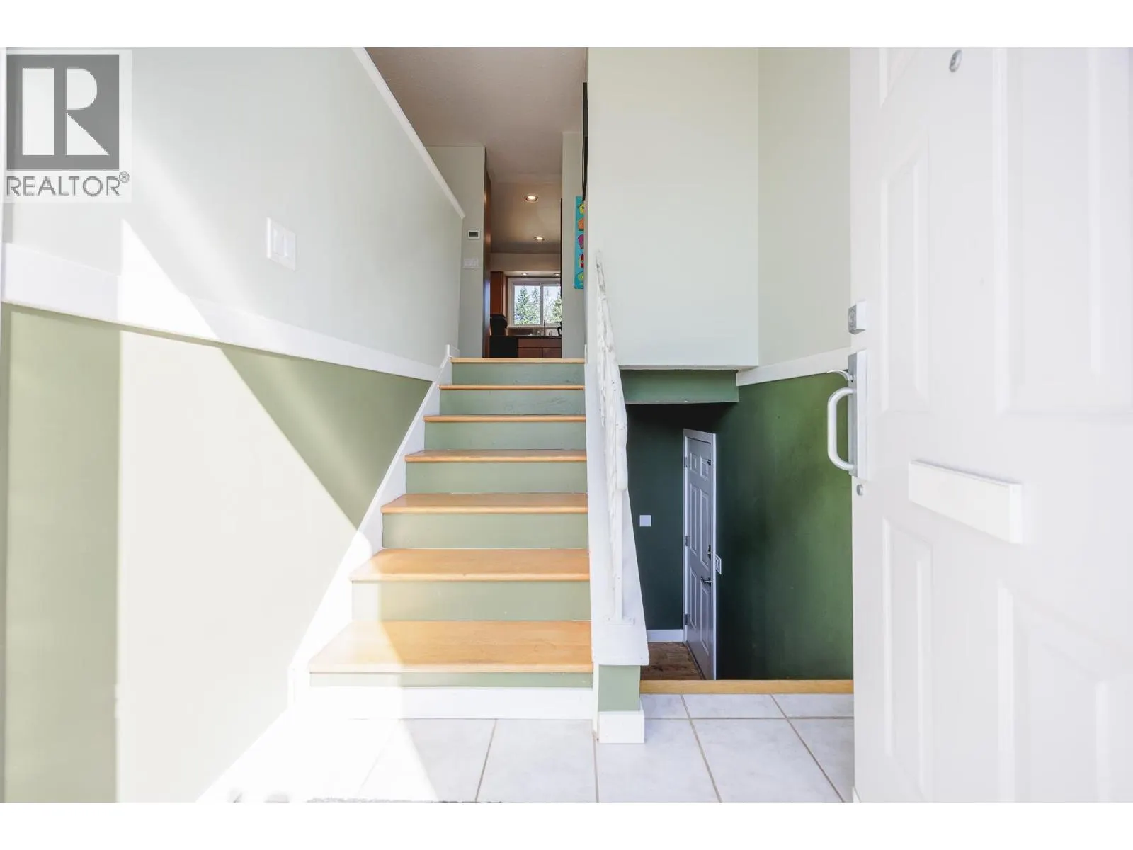1444 EASTERN DRIVE