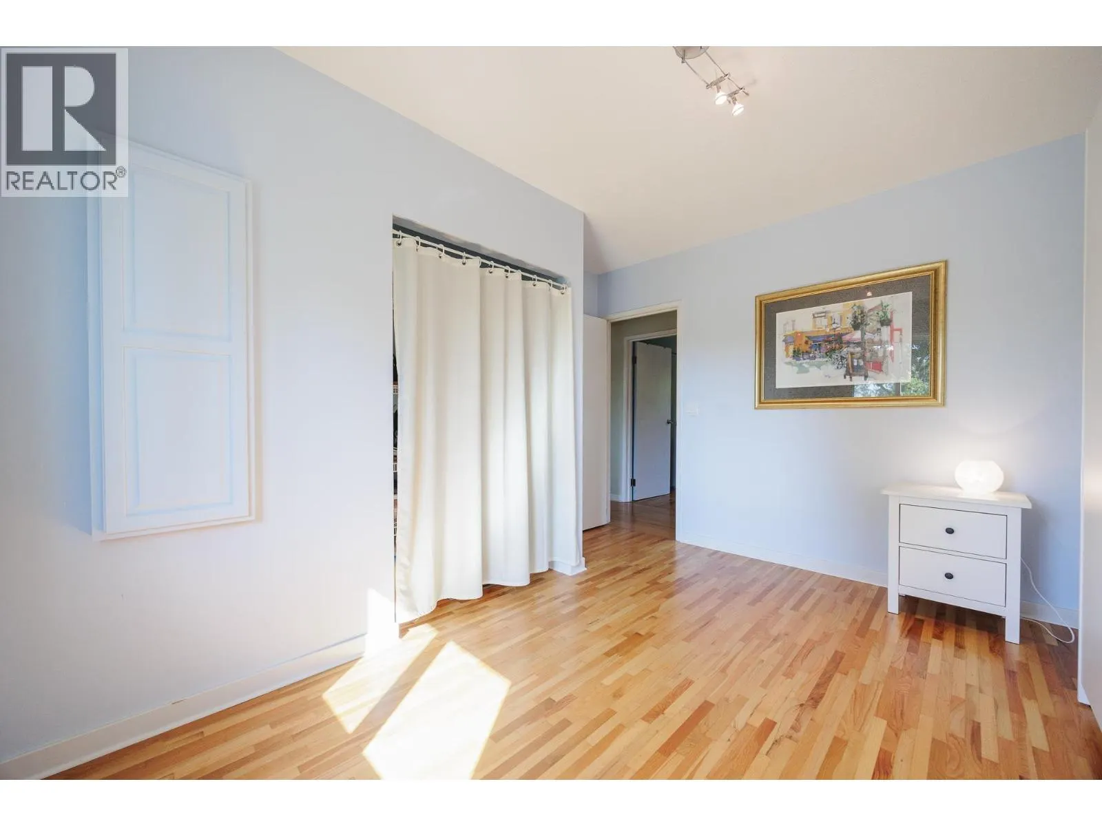 1444 EASTERN DRIVE
