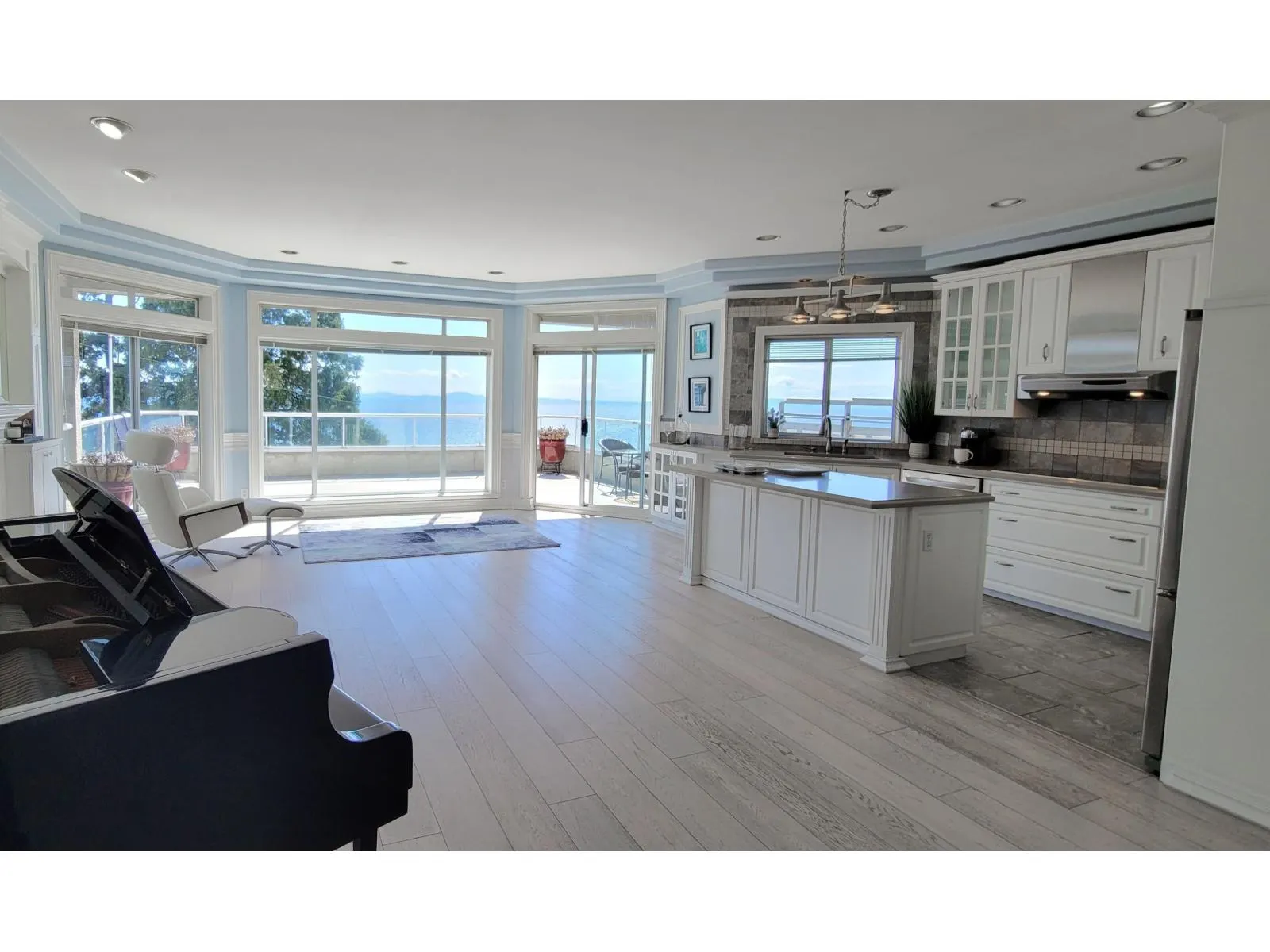 14937 BLACKWOOD LANE
