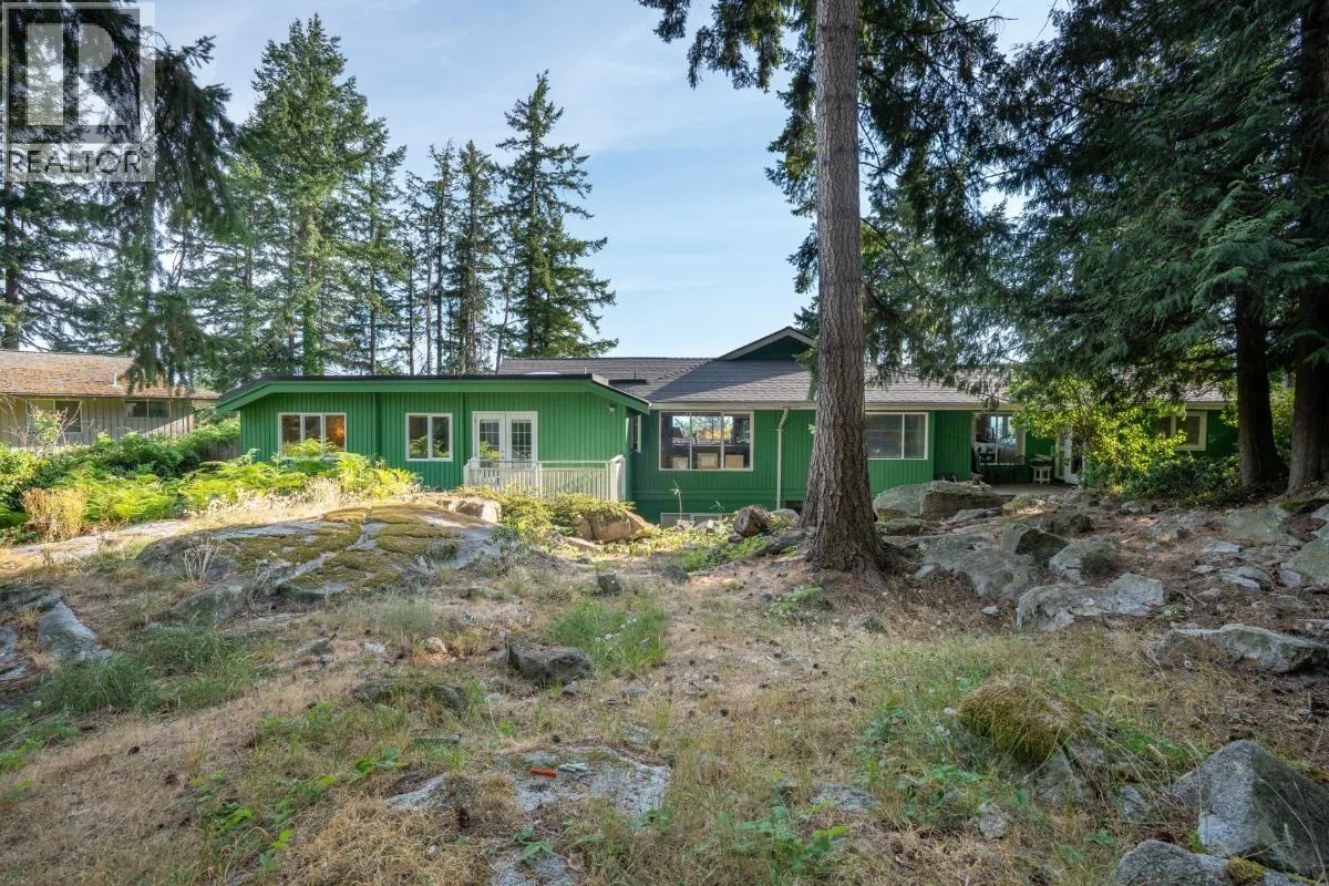4415 WOODCREST ROAD