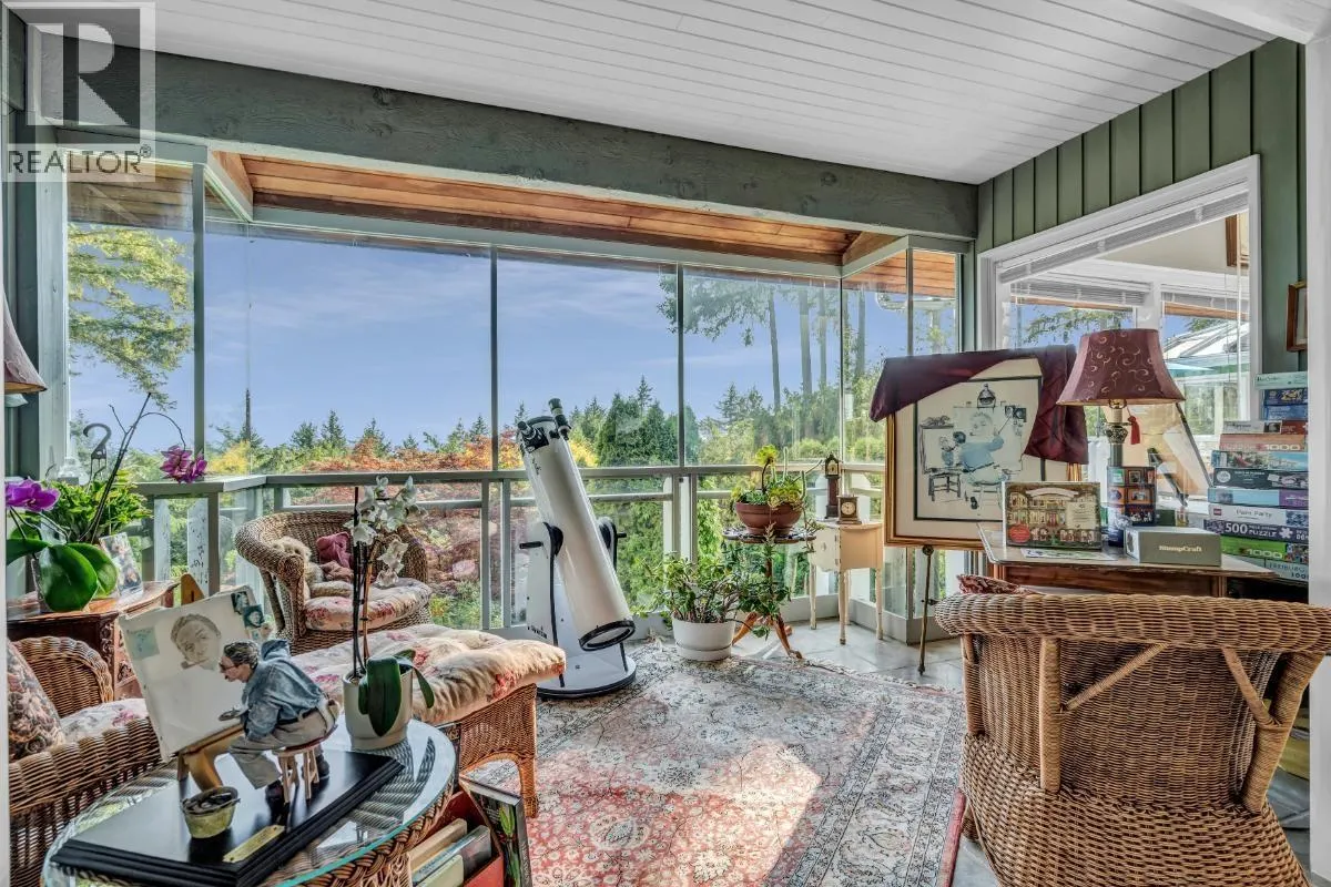 4415 WOODCREST ROAD