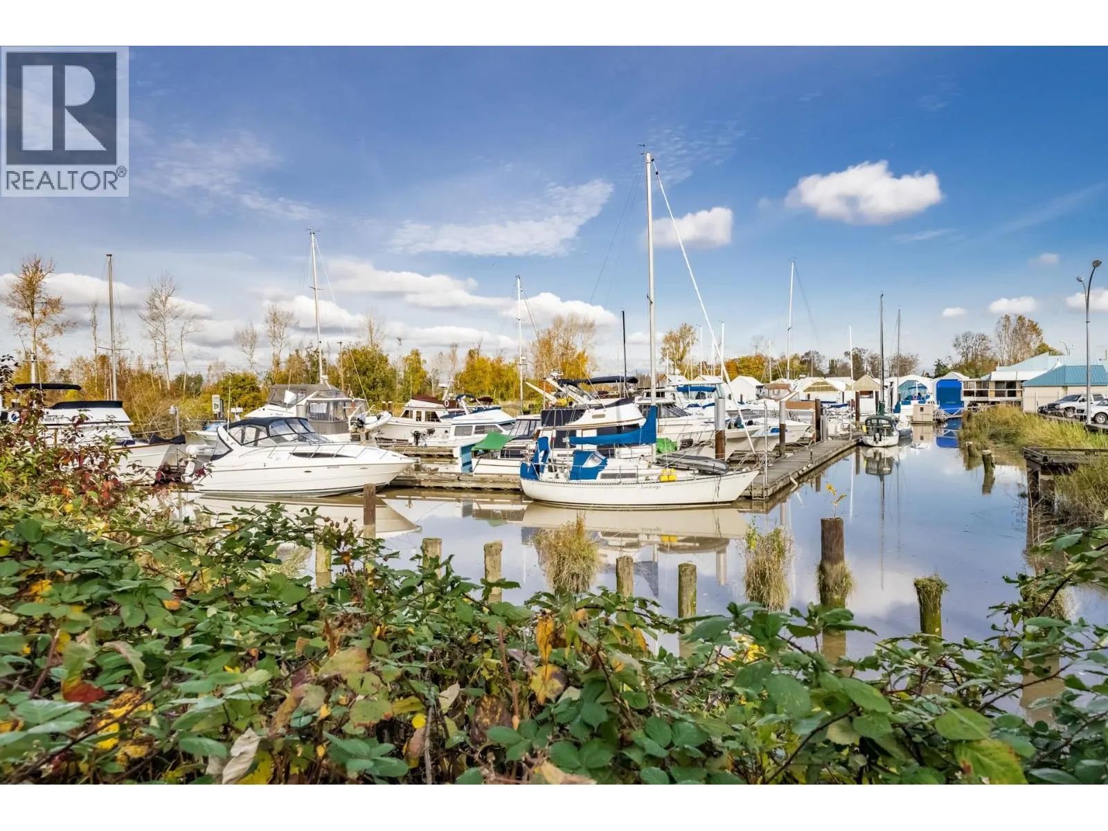 307 4955 RIVER ROAD