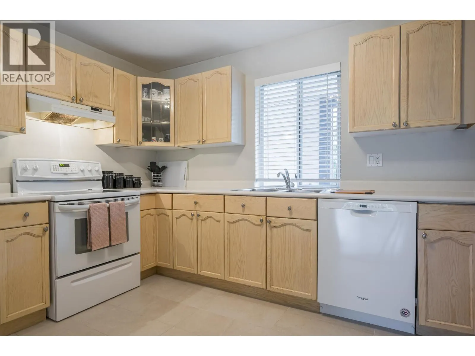 307 4955 RIVER ROAD