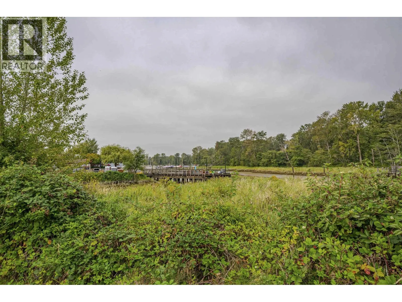 307 4955 RIVER ROAD