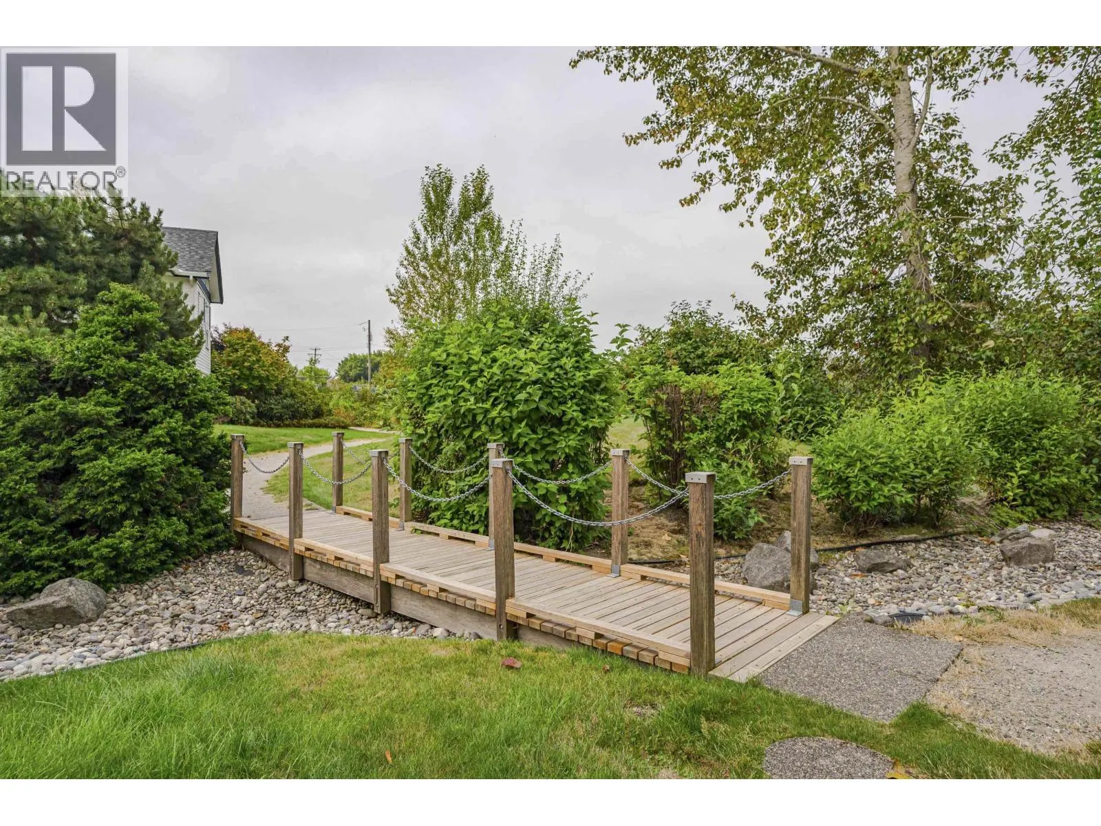 307 4955 RIVER ROAD