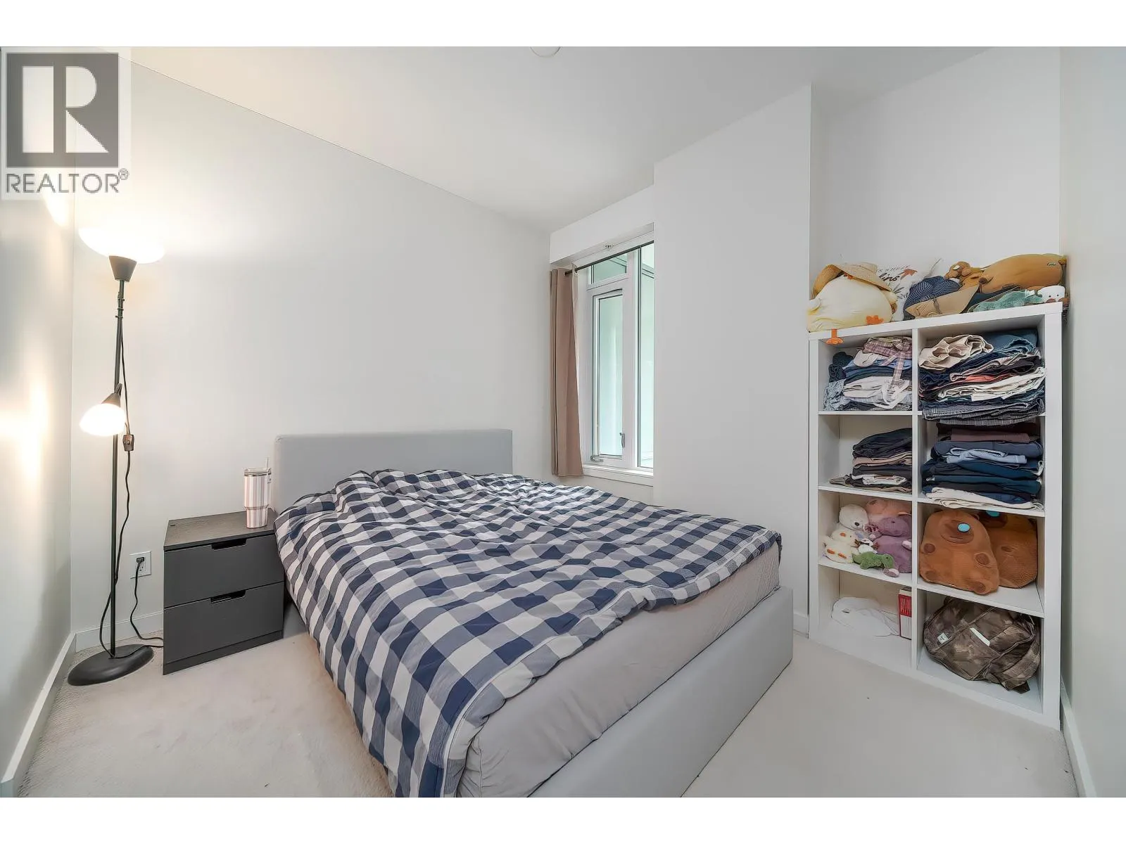 501 8688 HAZELBRIDGE WAY