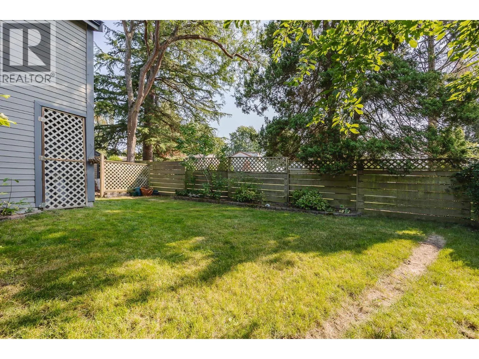 37 6245 SHERIDAN ROAD
