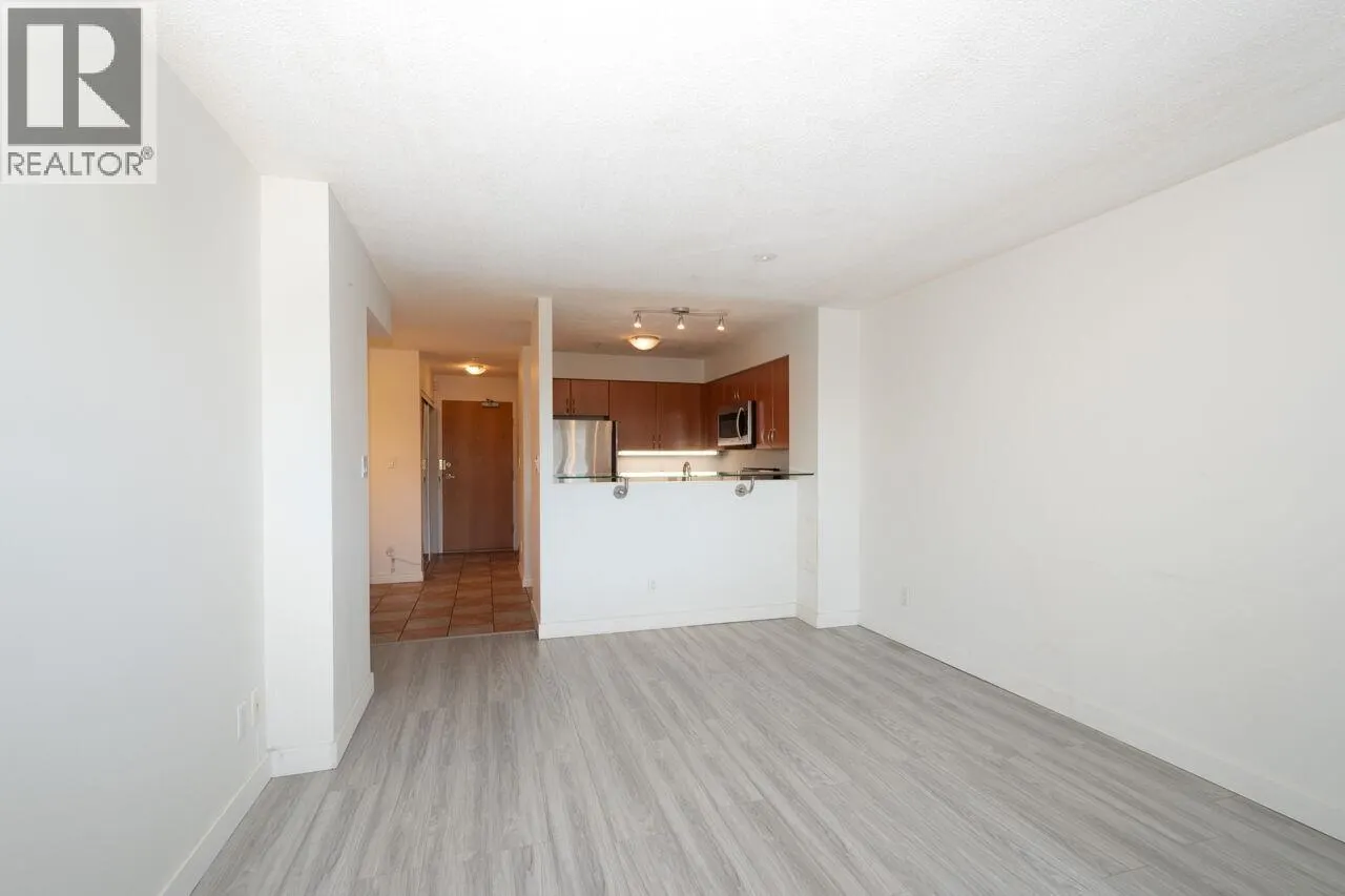 209 63 KEEFER PLACE