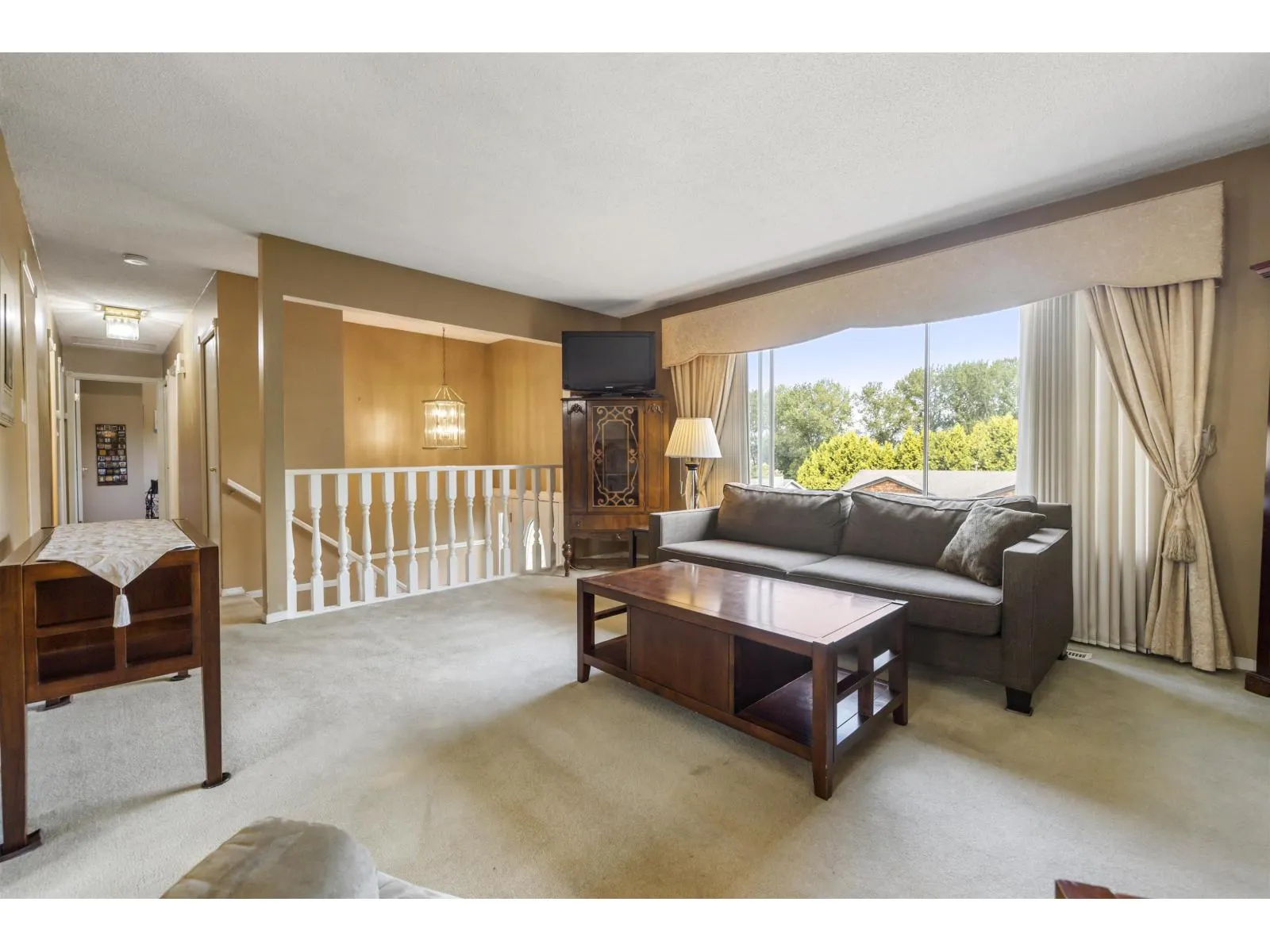 13512 CRESTVIEW DRIVE