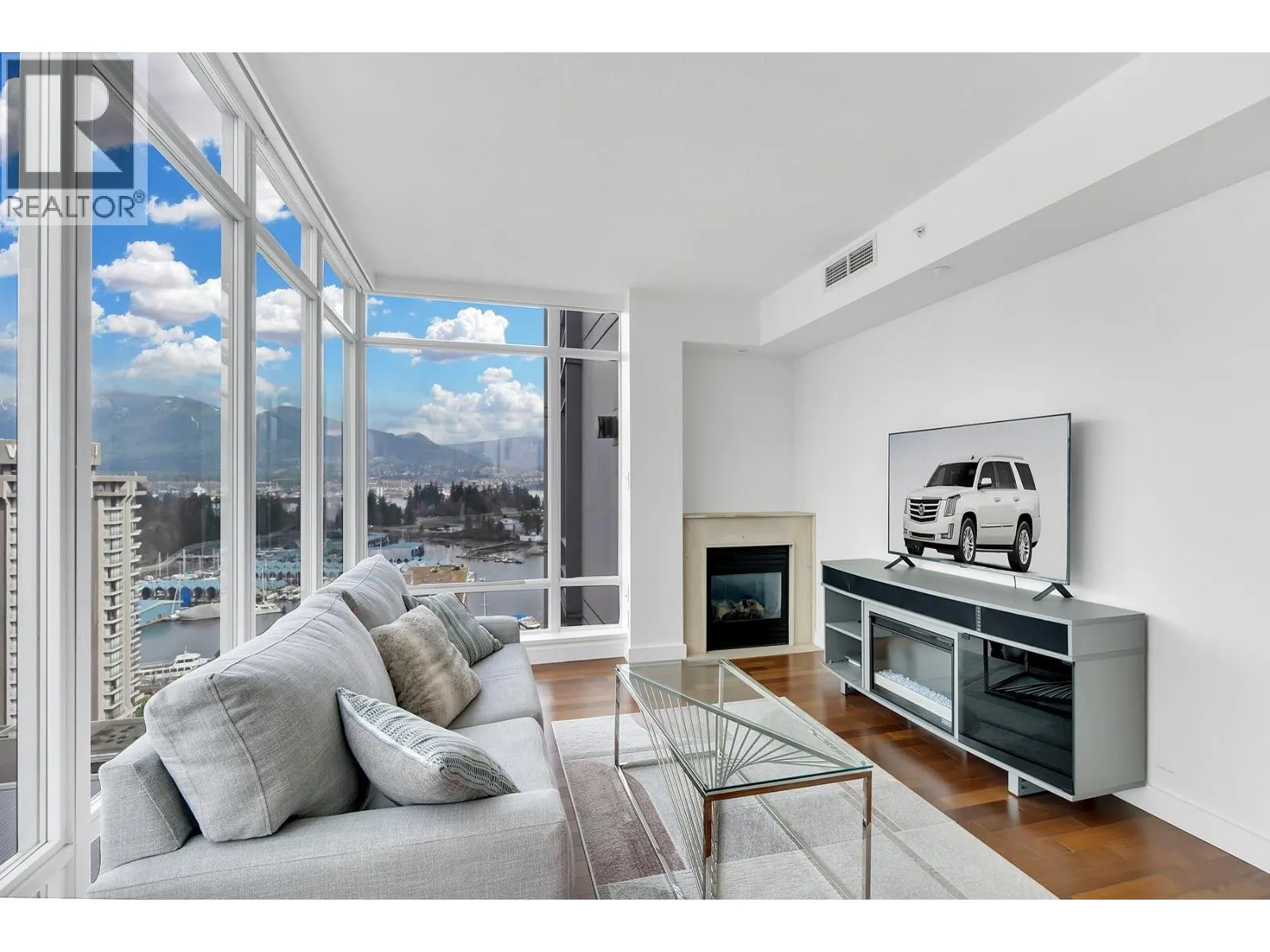 1904 1616 BAYSHORE DRIVE