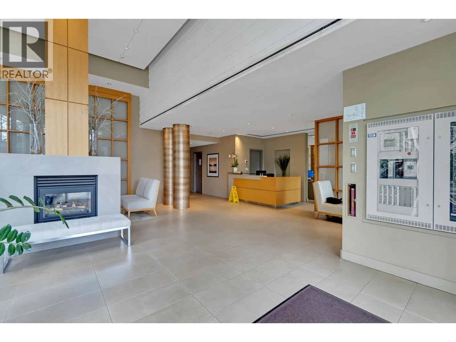 1904 1616 BAYSHORE DRIVE