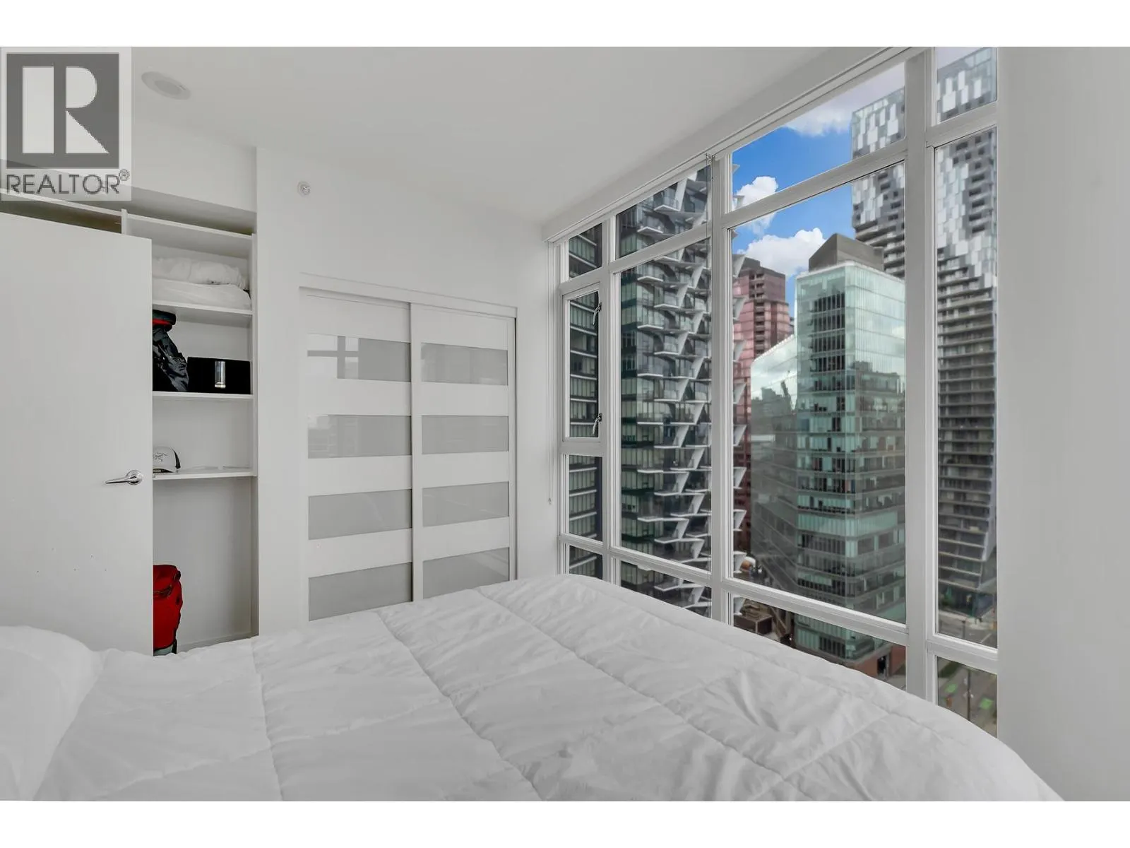 1904 1616 BAYSHORE DRIVE